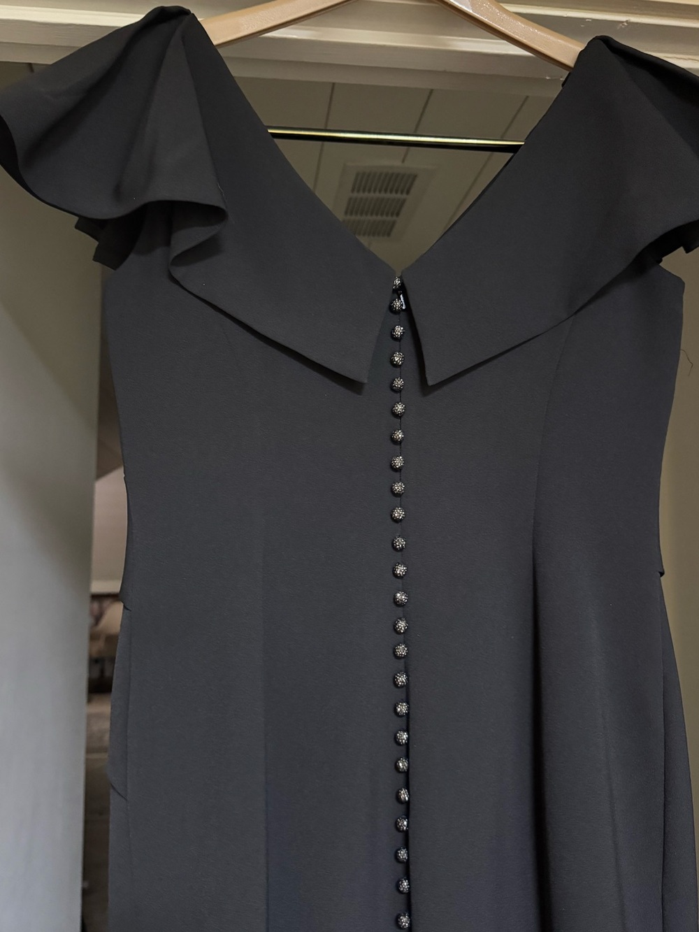 Elegant Black Maxi Dress with Decorative Front Buttons